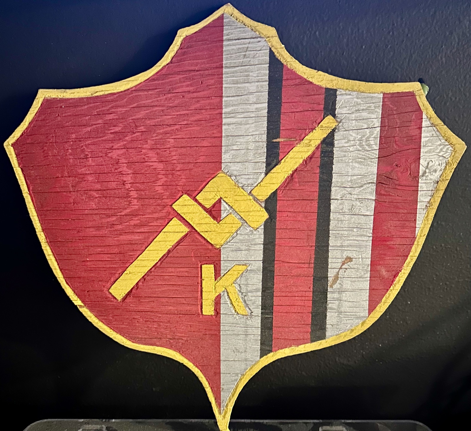 Kornuta family crest